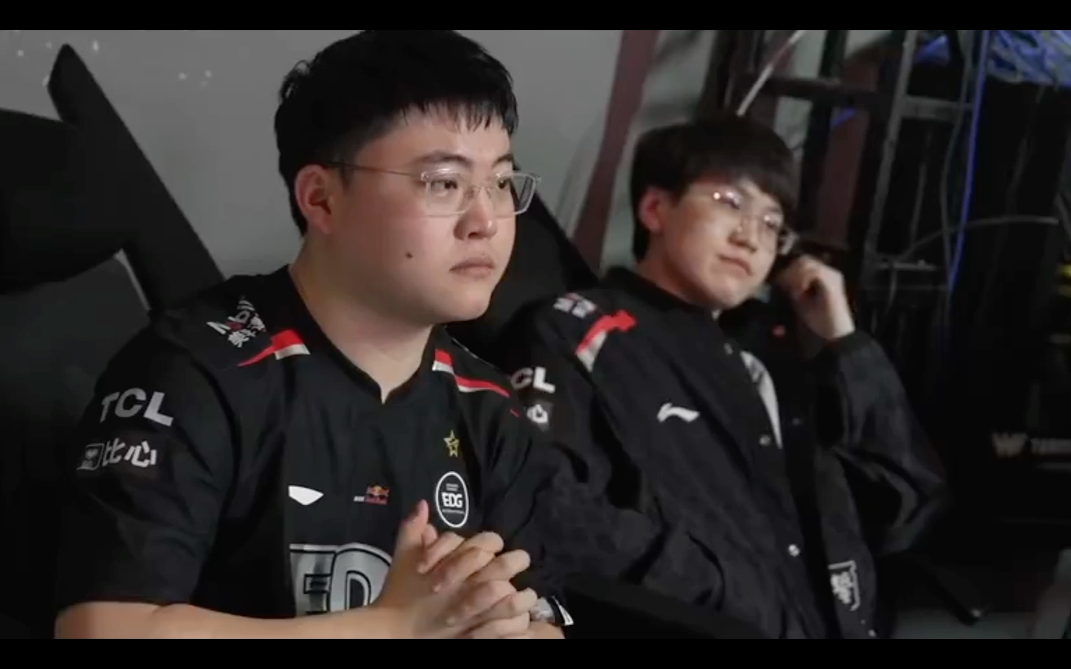 Uzi回归赛场,出色防守首场状态亮眼,MAD观众沸腾!的简单介绍