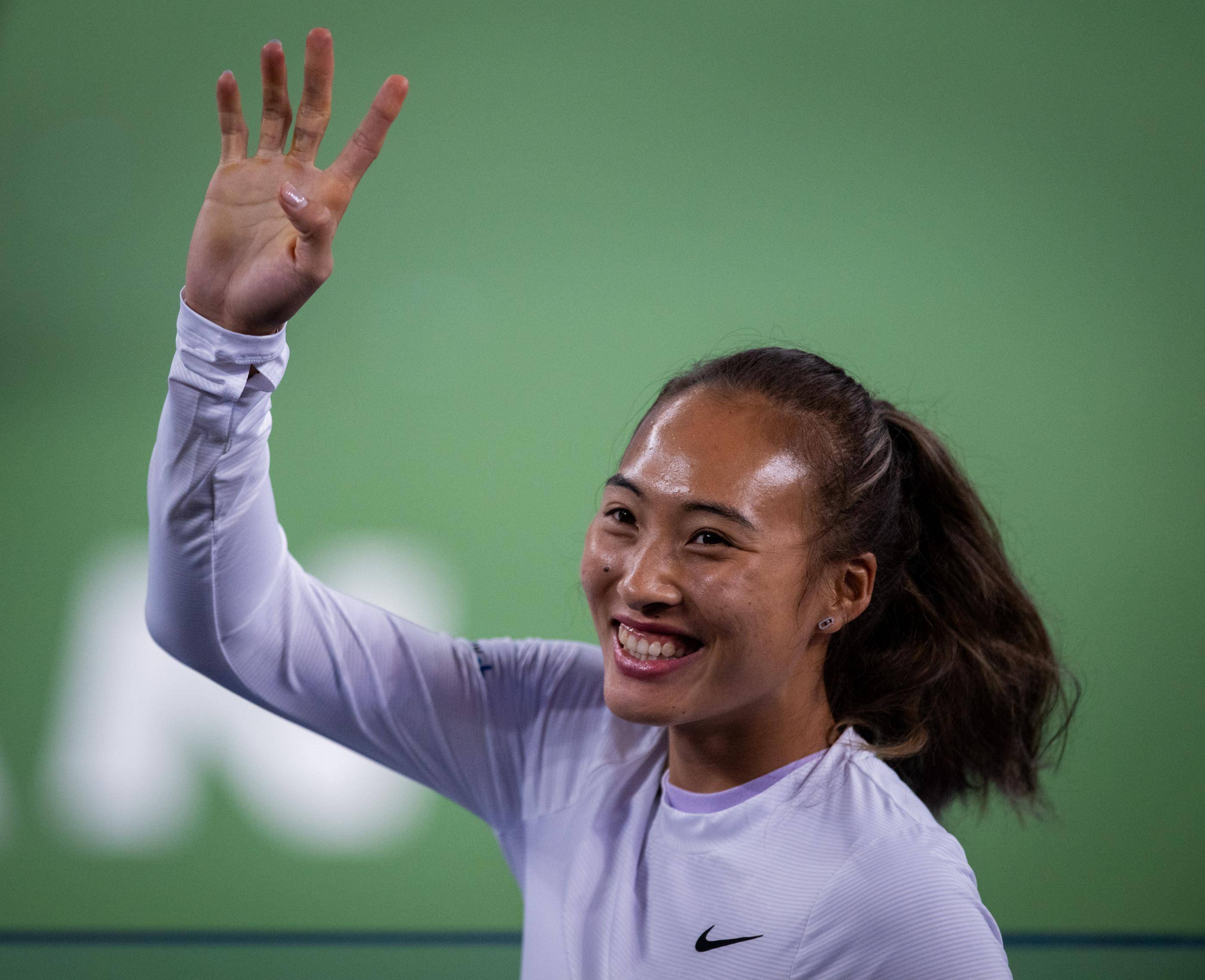 包含郑钦文状态火爆,澳网次回合对阵利雅得新月,皇家马德里力争连胜的词条