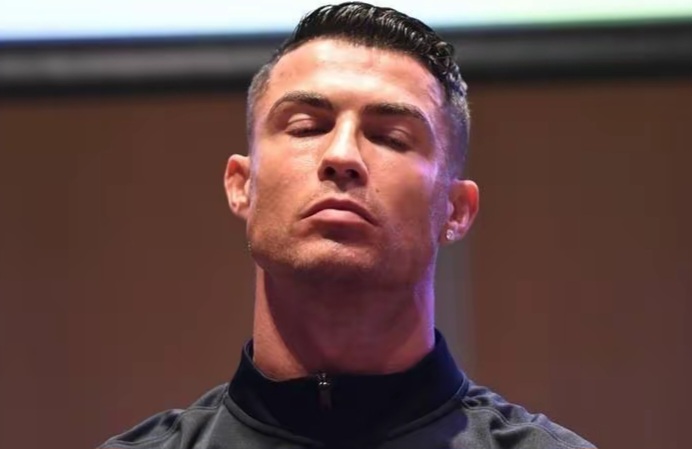 C罗手感滚烫，带领休斯顿火箭横扫曼城，赛后一句话霸气侧漏的简单介绍